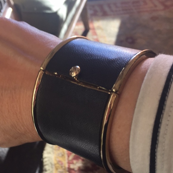 House of Harlow leather cuff - Picture 4 of 4